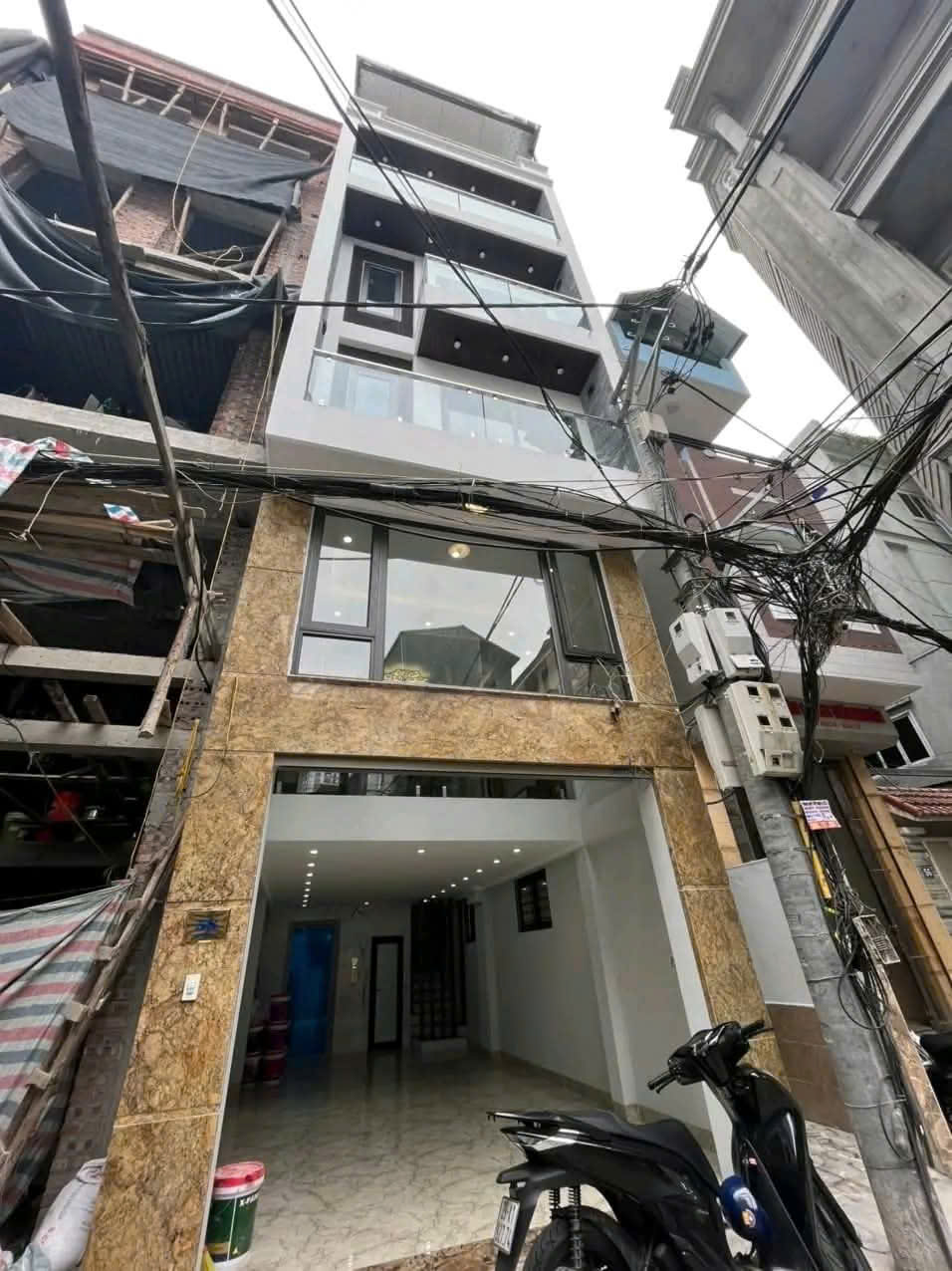 SĐCC-  nhà Mặt Phố Kim Đồng - Giáp Bát - Giải Phóng. 63m 5T, Kinh Doanh. Gara. chỉ 14 tỷ 97 - Ảnh 3
